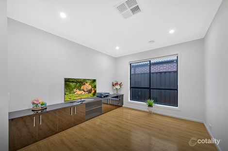 Property photo of 13 Tuxworth Drive Kalkallo VIC 3064