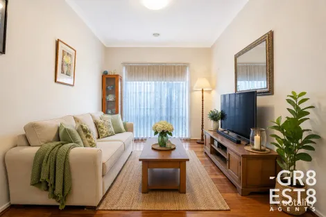 Property photo of 3 Rosslare Place Cranbourne VIC 3977