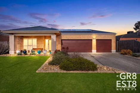 3 Rosslare Pl, Cranbourne, VIC 3977