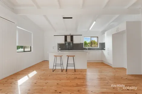 Property photo of 130 Robertson Road Silkstone QLD 4304