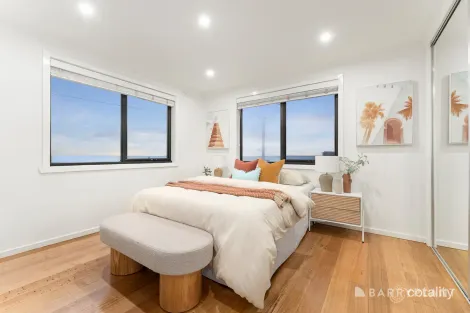 Property photo of 1/10 Bank Road Edithvale VIC 3196