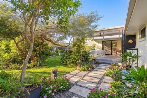 5 Bluejay St, Burleigh Waters, QLD 4220