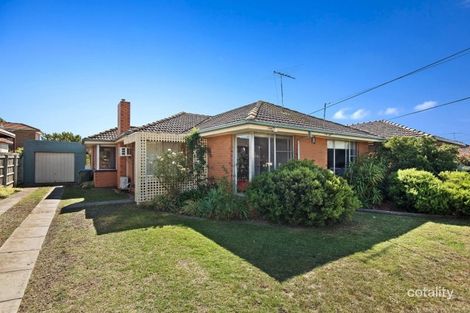 Property photo of 18 Moffatt Crescent Hoppers Crossing VIC 3029