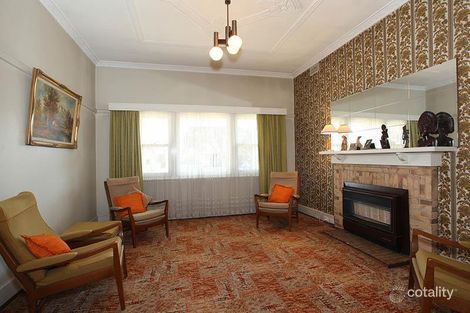 Property photo of 6 Wallace Crescent Strathmore VIC 3041