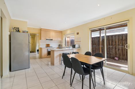 Property photo of 8 Clyde Court Sunbury VIC 3429