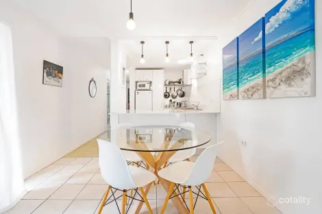 Property photo of 6/22 Second Avenue Broadbeach QLD 4218