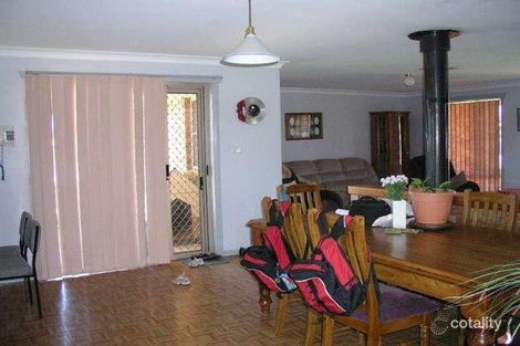 Property photo of 18 George Field Drive Parkes NSW 2870