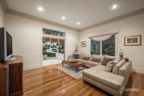 Property photo of 8 Karens Close Mitcham VIC 3132