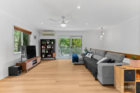 Property photo of 6 Echo Street Mitchelton QLD 4053