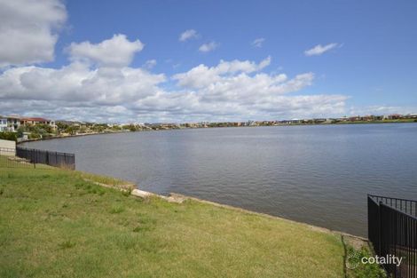 Property photo of 138 Sir Bruce Small Boulevard Benowa QLD 4217
