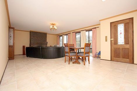 Property photo of 27 Goldfinch Circuit Theodore ACT 2905