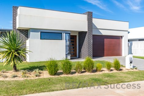 6 Mcaulay Ave, Highfields, QLD 4352