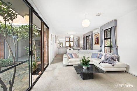 Property photo of 20 Munro Street Kew East VIC 3102