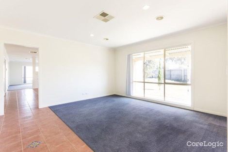 Property photo of 24 Sallybrook Circuit Narre Warren VIC 3805
