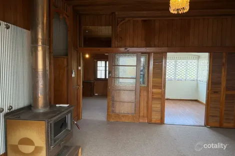 Property photo of 33 Denham Street Stanthorpe QLD 4380