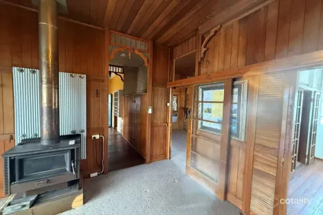 Property photo of 33 Denham Street Stanthorpe QLD 4380