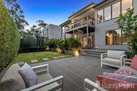 Property photo of 28 Sugarloaf Drive Macleod VIC 3085