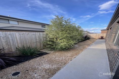 Property photo of 42 Kangaroo Crescent Aintree VIC 3336