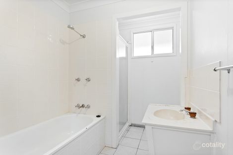 Property photo of 3 Stenlake Avenue Kawana QLD 4701