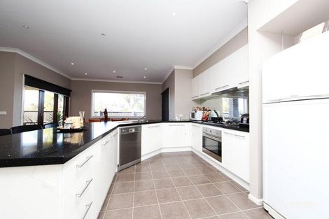 31 Torbreck Ave, South Morang, VIC 3752