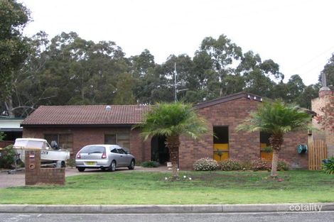 49 St Johns Dr, Croudace Bay, NSW 2280