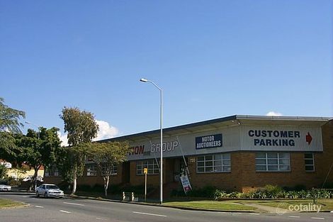 720 Kingsford Smith Dr, Hamilton, QLD 4007