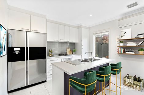 Property photo of 21 Atlantic Drive Pakenham VIC 3810