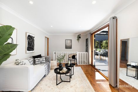 Property photo of 8 Paroo Place Hornsby Heights NSW 2077