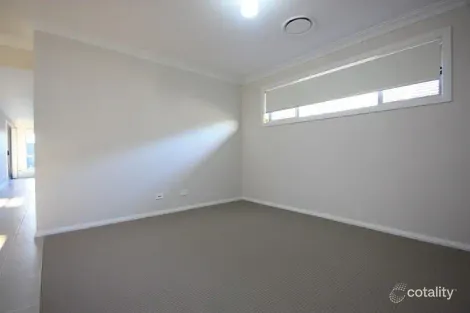 Property photo of 8 Cassidy Street Spring Farm NSW 2570