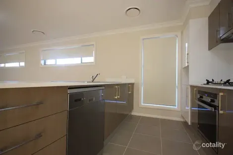 Property photo of 8 Cassidy Street Spring Farm NSW 2570
