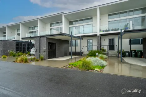 33/1b Bournville Cres, Claremont, TAS 7011