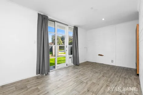 Property photo of 142 Blyth Street Altona VIC 3018