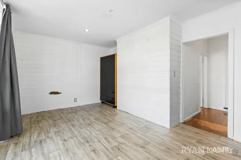 Property photo of 142 Blyth Street Altona VIC 3018