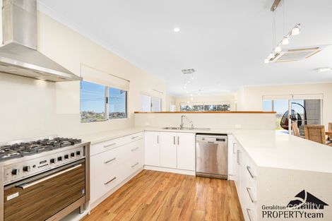 Property photo of 1 Queenscliff Close Tarcoola Beach WA 6530