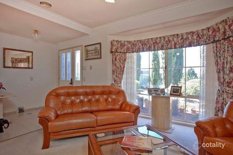 Property photo of 8A Roslyn Court Kennington VIC 3550