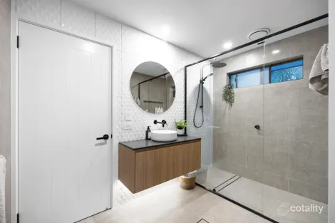 Property photo of 8 Firetail Court Tanawha QLD 4556