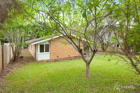 Property photo of 4 Currong Street Kenmore QLD 4069
