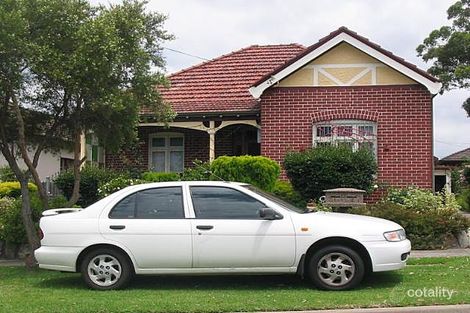 13 Seymour St, Croydon Park, NSW 2133