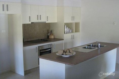 Property photo of 2/2 Stoneleigh Way Holmview QLD 4207