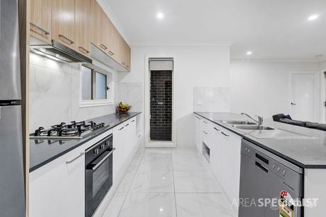 Property photo of 47 Valencia Circuit Cranbourne VIC 3977