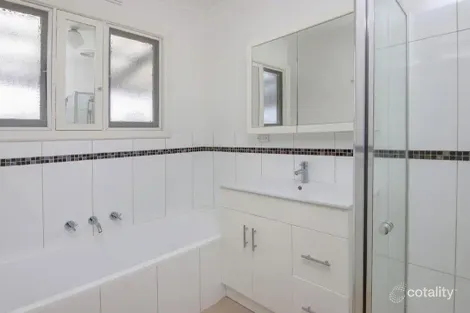 Property photo of 35 Murawa Street Frankston VIC 3199