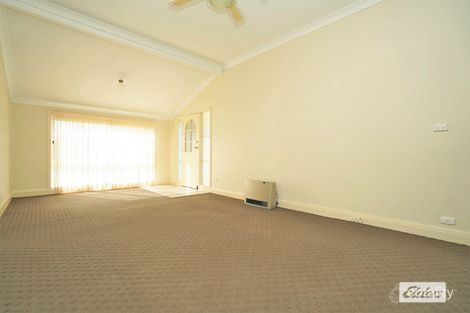 Property photo of 2 Chilvers Place Griffith NSW 2680