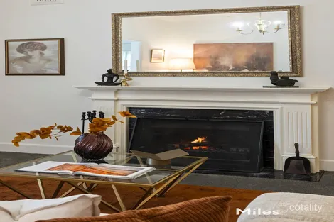 Property photo of 34 Warncliffe Road Ivanhoe East VIC 3079