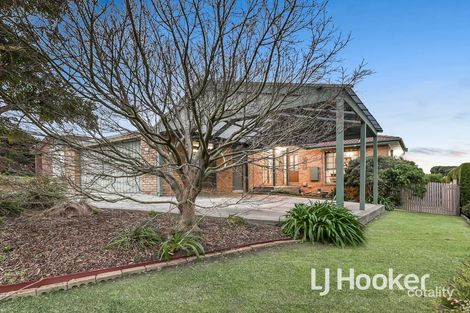 Property photo of 6 Redgum Place Narre Warren VIC 3805