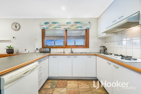 Property photo of 6 Redgum Place Narre Warren VIC 3805