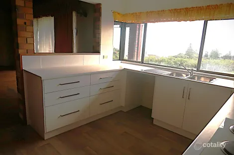 Property photo of 6 Joel Crescent South Bunbury WA 6230