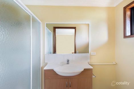 Property photo of 2/3 Donna Court Kearneys Spring QLD 4350