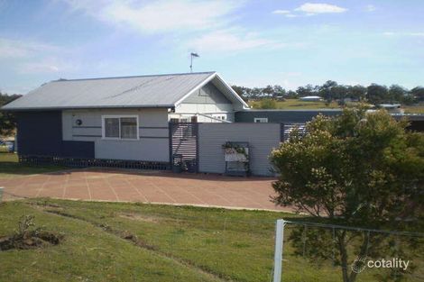 Property photo of 14 Hewett Drive Regency Downs QLD 4341