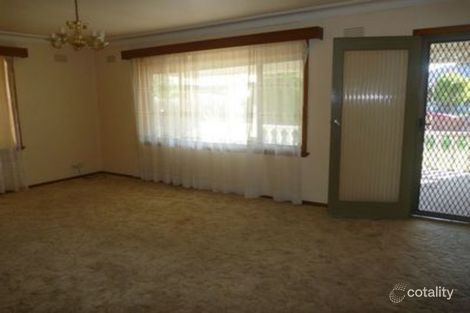 Property photo of 82 Millawa Avenue St Albans VIC 3021