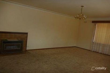 Property photo of 82 Millawa Avenue St Albans VIC 3021